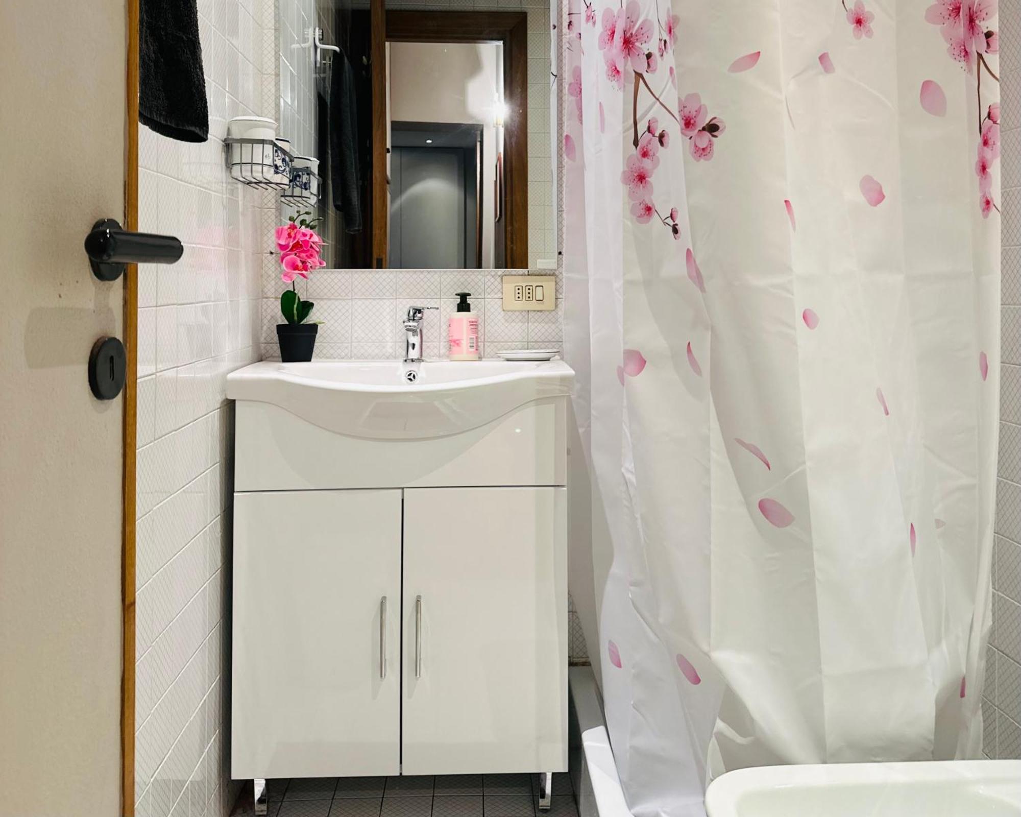 La Casa Di Bubi - 3 Minuti A Piedi Da Metro B Per Centro E Fl1 Fiumicino Apartment Rom